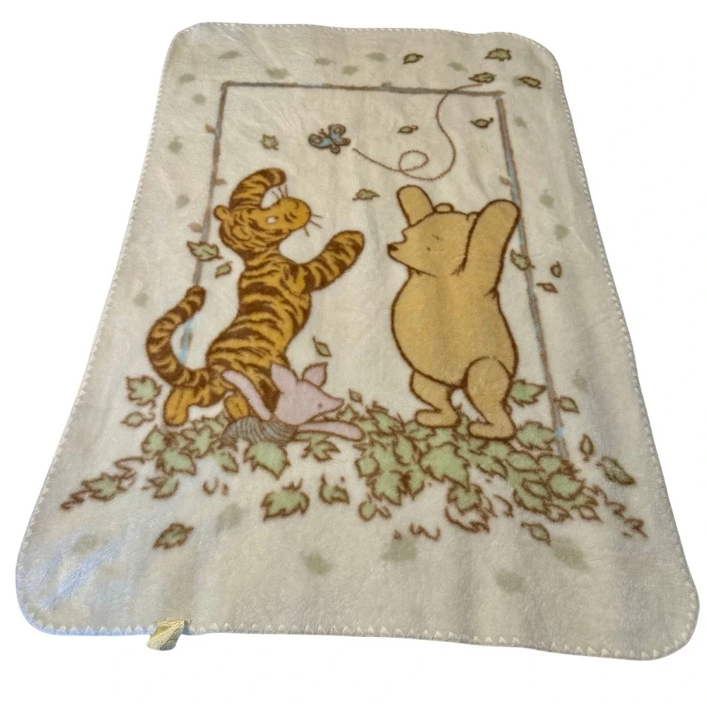 Vintage Disney Classic Winnie The Pooh and Piglet Tigger Crib Blanket‎ 30x45
